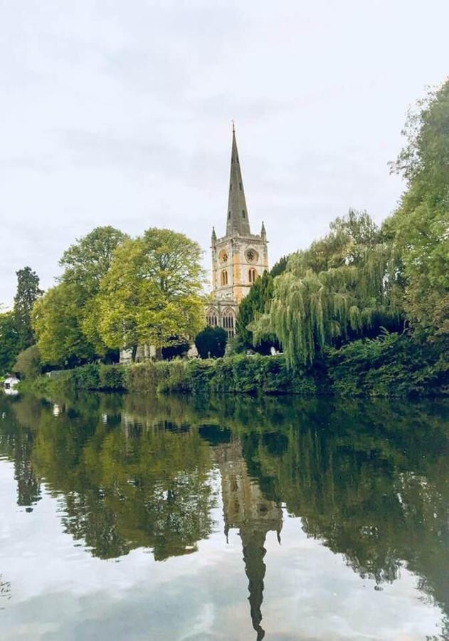 Oakleigh House Hotel Stratford-upon-Avon Exterior photo